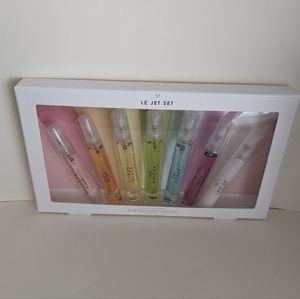 Le Monde Gourmand 514 Le Jet Set, 7 piece Travel size Gift Set